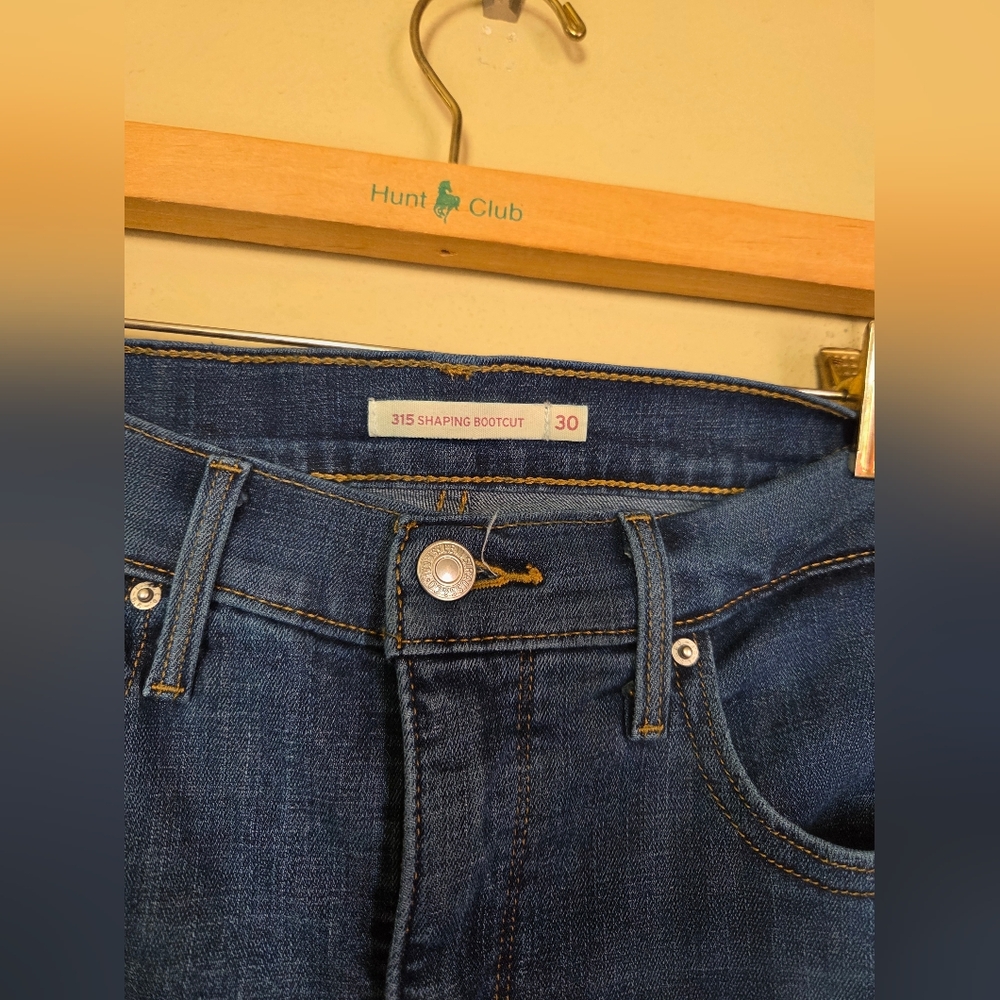 Levis 315 Shaping Bootcut Jeans - Picture 7 of 9